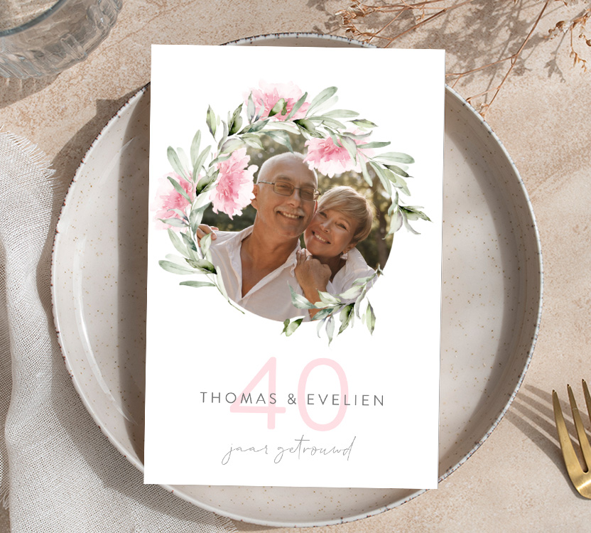 Jubileumkaart 40 jaar getrouwd met bloemen